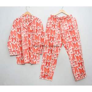 Nueva llegada: Conjunto de pijama de verano 100% algodón, lindo y sencillo, estampado a mano, suave, ligero y cómodo para mujer. - Product Image 1