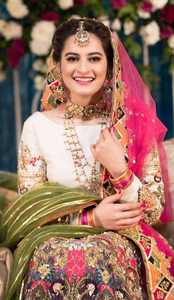 Vestido de novia pakistaní Mehndi Lehnga, diseño de diseñador, con bordados elaborados, conjunto indio y pakistaní, estilo étnico, tallas personalizadas - Product Image 5