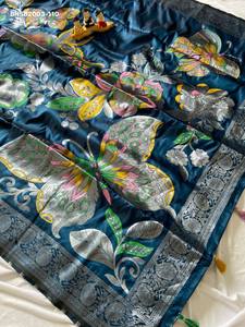 ผ้าไหมเนื้อนุ่มสวยงาม พร้อมลายปักดิ้นสีสันสดใส ลายผีเสื้อและดอกไม้ พร้อมพู่ห้อย ปาลลู ซารี-เสื้อคลุมแบบสวม ผู้จัดจำหน่ายทั่วโลก - Product Image 6