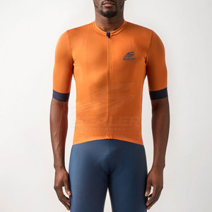 Maillot de cyclisme personnalisé haute performance en tissu respirant pour les professionnels, avec un design confortable et ajusté. - Product Image 3