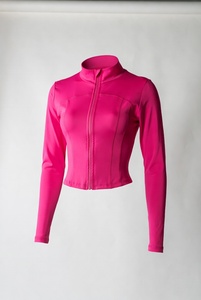 Veste de yoga respirante et durable pour femmes grandes tailles, de haute qualité, avec fermeture éclair intégrale, couleur unie, veste de fitness avec logo sur le devant, sans couture - Product Image 1