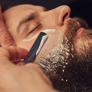 Kit de Barbería Profesional: Tijeras de Corte y Entresacado, Peine de Peluquería y Tijeras Estándar - Product Image 5