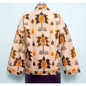 Veste brodée de style vintage de qualité supérieure avec motifs artistiques pour femmes, élégante pour un usage quotidien, disponible dans toutes les tailles - Product Image 3