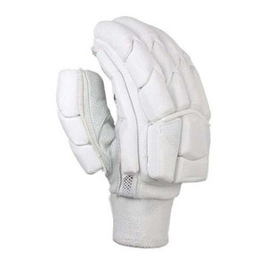 Gants de frappe de cricket en cuir Pittards professionnels personnalisés, légers, haute protection, rembourrage gris glacé, protège-mains de frappe. - Product Image 4