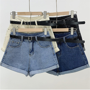 Shorts en jean taille haute pour femmes, design personnalisé, couleur unie, style décontracté et sexy pour la saison printanière, shorts légers délavés - Product Image 1