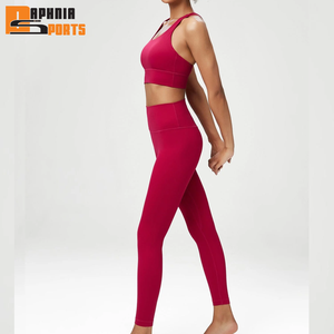 Women's Plus Size Gym Sportswear Yoga Set Tops Leggings Mid Waist Solid Spandex/Nylon Four-Way Stretch Custom Logo Wholesale - Product Image 4