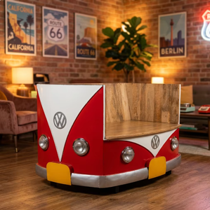 Banc de canapé Volkswagen de reproduction industrielle, mobilier vintage inspiré des véhicules, assise en métal et bois pour usage commercial et résidentiel - Product Image 3
