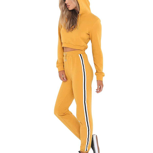 2026 Best Selling Winter Women's Hooded Fleece Breathable Quick Dry <b>Crop</b> <b>Top</b> Tracksuit 2 Piece Solid Sportswear Set - Product Image 3