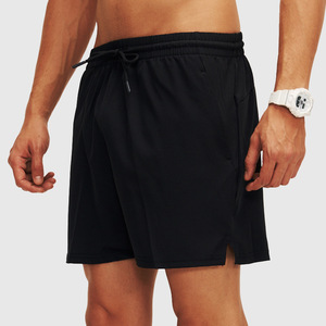 Pantalones cortos de poliéster gris de secado rápido para hombre, con cordón en la cintura y bolsillos, estilo casual, corte de tiro medio - Product Image 2