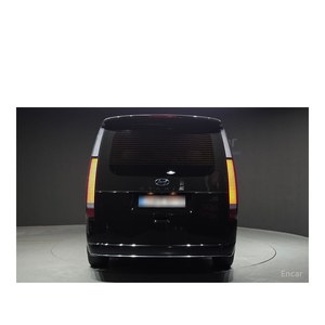 Hyundai Staria L3.5 Lounge 2024 de 9 Plazas, 65,557 km, Caja de Cambios Automática, Asientos de Cuero, Volante a la Izquierda, Cámara Trasera - Product Image 4