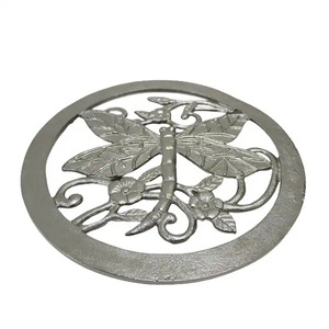 Elegant Design Metal <b>Trivet</b> Aluminium Antique Gold Finished Leaf Design Heat Resistance Metal <b>Trivet</b> For Home & Hotels Use - Product Image 5