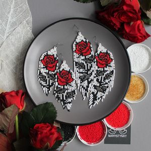 ต่างหูแก้วทรงทันสมัยประดับด้วยดีไซน์สีเทอร์ควอยซ์และพู่ห้อยระย้า ของขวัญเครื่องประดับสุดพิเศษจาก MS Handicraft ในอินเดีย - Product Image 3