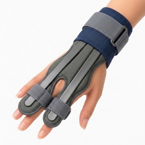 Agarraderas de Gimnasia Avanzadas para Barras Asimétricas con Diseño Ergonómico para un Ajuste Seguro, Uso Cómodo y Rendimiento Atlético Mejorado - Product Image 4