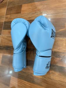 Guantes de Boxeo Personalizados de Piel Sintética, Blancos y Dorados, Guantes de Entrenamiento de MMA con Correa de Muñeca de Gancho y Bucle para Sparring en el Gimnasio - Product Image 5