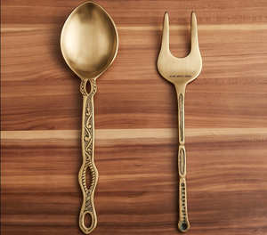 Juego de servidores de ensalada con adornos dorados antiguos, de acero inoxidable, resistente al óxido, ideal para la recepción de invitados y ocasiones festivas. - Product Image 1
