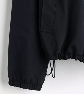 Veste coupe-vent noire pour hommes, veste décontractée légère et coupe-vent à capuche, coupe ample, vêtements d'extérieur pour l'automne - Product Image 3