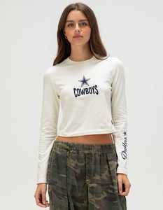 เสื้อยืดแขนยาวสำหรับผู้หญิงของทีมดัลลัส คาวบอยส์ - Product Image 1