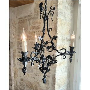 Candelabro de pared de hierro con tres brazos y luces de vela sin llama para decoración del hogar - Product Image 2