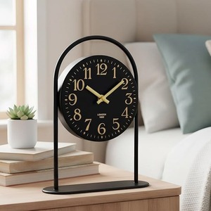 Horloge murale minimaliste en métal, design circulaire, mécanique, silencieuse, écologique, projection, cadre noir, aiguilles dorées - Product Image 3