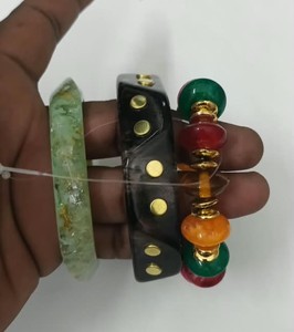 Brazalete de Resina para Mujer, Hecho a Mano, Accesorios de Moda Bonitos y Coloridos, Brazalete de Diseño Personalizado - Product Image 1