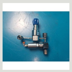 Parker 45200271+LAM 2300 Exelan Pneumatic <b>Needle</b> <b>Valve</b> Used As Is Legacy Semiconductor Equipment Parts - Product Image 2