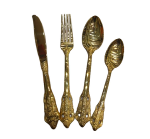 Ensemble de couverts élégants plaqués or avec des poignées ornées, couteau, fourchette, cuillère, ustensiles de table pour mariage - Product Image 1