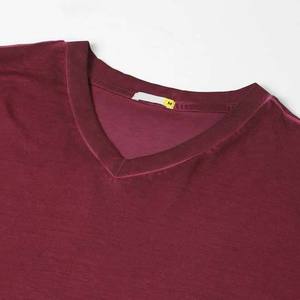 Camiseta de Manga Corta con Cuello en V para Hombre, Talla Grande, Color Sólido, Estilo Casual, Tejido de Punto de Algodón, Corte Regular - Product Image 6