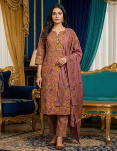Conjunto de Kurti Étnico para Mujer Laxmi Lifestyle, Algodón Cambrico Puro, Corte Holgado, Ropa de Fiesta, Calidad de Exportación - Product Image 3