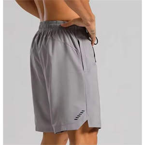 Pantalones cortos de gimnasio para hombre con logotipo personalizado del fabricante, tela tejida de algodón 100% de secado rápido con cintura elástica y patrón de carga sólido - Product Image 5