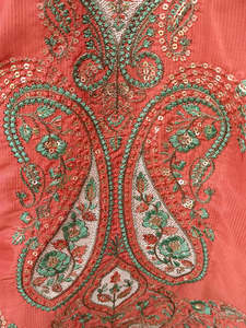 Ensemble 3 pièces Kameez Shalwar en soie avec dupatta 35 pouces, longueur genou, pour femme, élégant, broderie et sequins, infroissable, coupe ample - Product Image 6