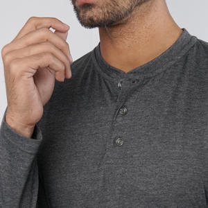 Camiseta Henley Personalizada de Manga Larga, 220g, Algodón Grueso, Corte Ajustado, Estilo Urbano para Hombre, Secado Rápido - Product Image 4