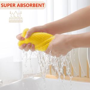 Asciugamani da Cucina Ultra Morbidi 100% Cotone a Nido d'Ape, Asciugatura Rapida, 30x30 cm, Confezione da 6, Gialli - Product Image 6