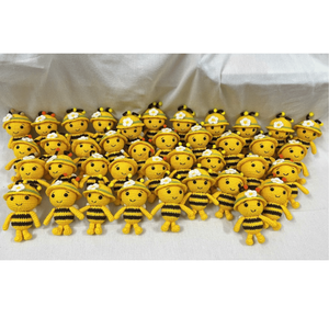 Porte-clés animaux en crochet faits main, mini jouets en peluche doux en laine tricotée pour cadeaux de Noël et d'anniversaire - Product Image 3