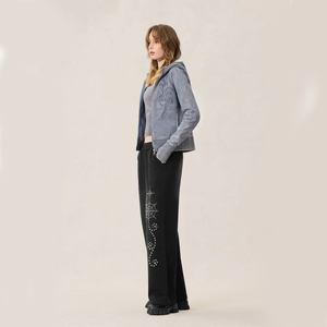 Pantalon de survêtement noir pour homme à taille élastique avec strass en cristal, décontracté, tricoté, mi-lourd, personnalisé, vintage, unisexe - Product Image 3