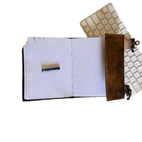 Carnet de voyage en cuir fait main, style vintage rétro, format B5/A7, avec fermeture à cadenas, couverture souple gaufrée, idéal pour aquarelle, cadeau exclusif