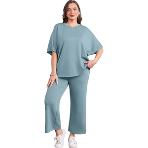 Ensemble décontracté deux pièces pour femme : haut ample à manches courtes et pantalon large, tenue de détente assortie, logo personnalisé - Product Image 3