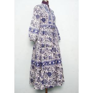 Vestido Maxi de Algodón Suave con Estampado Floral, Cuello en V, Manga Larga, con Cinturón, Ideal para Vacaciones - Product Image 5