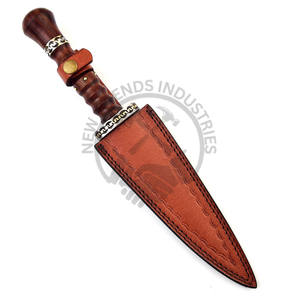 มีดโดเกอร์เหล็กดามัสกัสแบบด้ามไม้ลายเกลียวสไตล์ยุคกลางรุ่นใหม่ปรับแต่งได้ พร้อมใบมีดสองคม สำหรับการล่าสัตว์กลางแจ้ง - Product Image 6