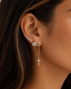 Boucles d'oreilles tendance en or massif 10K 14K 18K avec diamants de laboratoire taille ronde, couleur DEF, clarté VS VVS, faites à la main, style fiançailles - Product Image 2