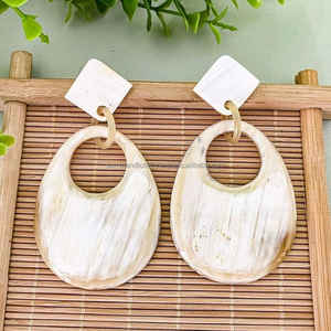 Boucle d'oreille en corne Boucle d'oreille en corne naturelle de haute qualité pour femme Boucle d'oreille Bijoux en corne Utilisation quotidienne naturelle Buffalo - Product Image 6