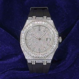 Montre de luxe en moissanite exquise avec finition éclatante, cadran élégant et pierres scintillantes, idéale pour les soirées. - Product Image 3