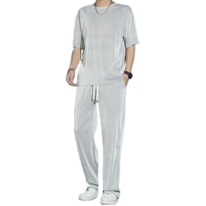 Conjuntos de pantalones superiores, chándal de manga corta de cuarto, camiseta de estilo coreano, trajes deportivos de verano para hombre, ropa estética fresca para hombre - Product Image 1