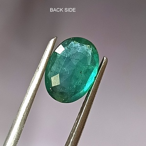 Émeraude naturelle zambienne de 1,55 carat, taille ovale facettée, pierre précieuse non montée - Product Image 4