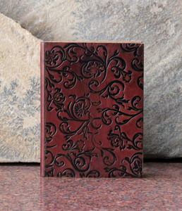 สมุดบันทึกปกหนังแพะ TC ดีไซน์ลายนูน ทำจากกระดาษฝ้ายรีไซเคิลทำมือ ปราศจากกรดและไม้  พร้อมปกหนังแท้ - Product Image 5