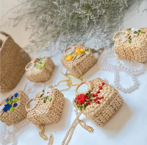 กระเป๋าถือสานจากผักตบชวาขนาดเล็กสำหรับผู้หญิง คอลเลคชั่นสุภาพสตรี ราคาขายส่งที่ดีที่สุด - Product Image 4