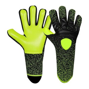 Gants de gardien de but de football personnalisés en latex rose et blanc, à doigts complets, antidérapants, respirants, légers, avec sangle de poignet réglable à lacets - Product Image 3