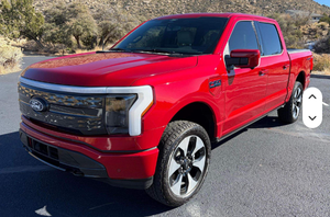 F-150 Lightning Platinum 2024 Usado - Product Image 5