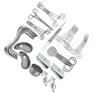 Kit chirurgical orthopédique : Ensemble d'instruments avec forceps manuels, rétracteur, plateau, détartreur et ciseaux en acier inoxydable - Product Image 1