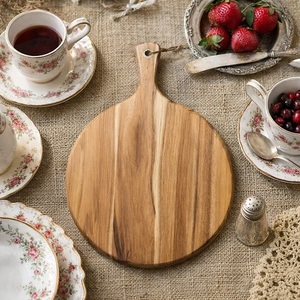 Tabla de servir redonda clásica de bambú antideslizante y sostenible con asa para exhibir frutas y pasteles, tabla de cortar, bandeja para pizza - Product Image 2