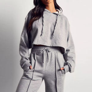 Sweat-shirt court gris à manches longues et capuche pour femme, coupe décontractée, col ras du cou, style survêtement - Product Image 1